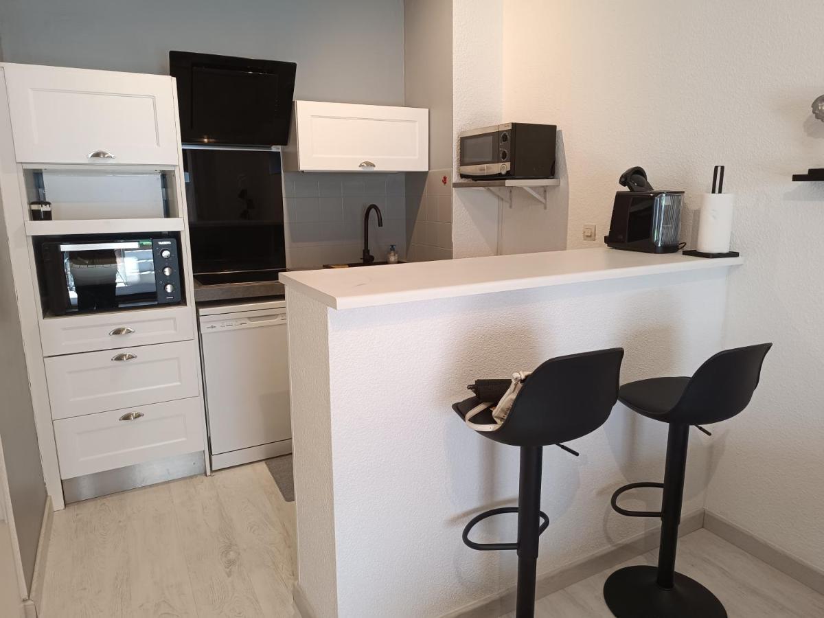 Appartement A 50 Metres De La Plage Fréjus Eksteriør billede